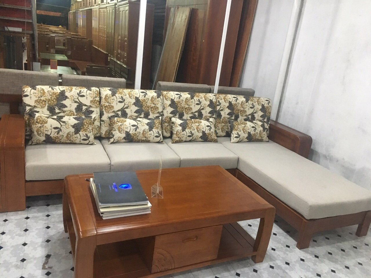 Bộ bàn ghế sofa gỗ óc cho đẹp giá rẻ